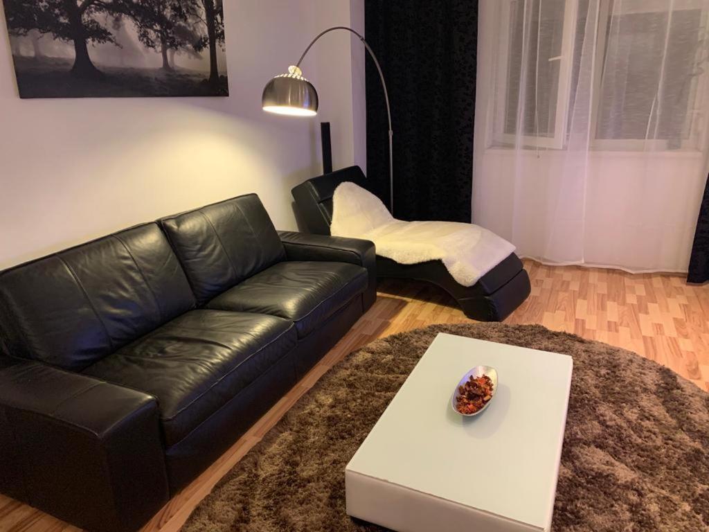 Wpml-Apartments Bucarest Esterno foto