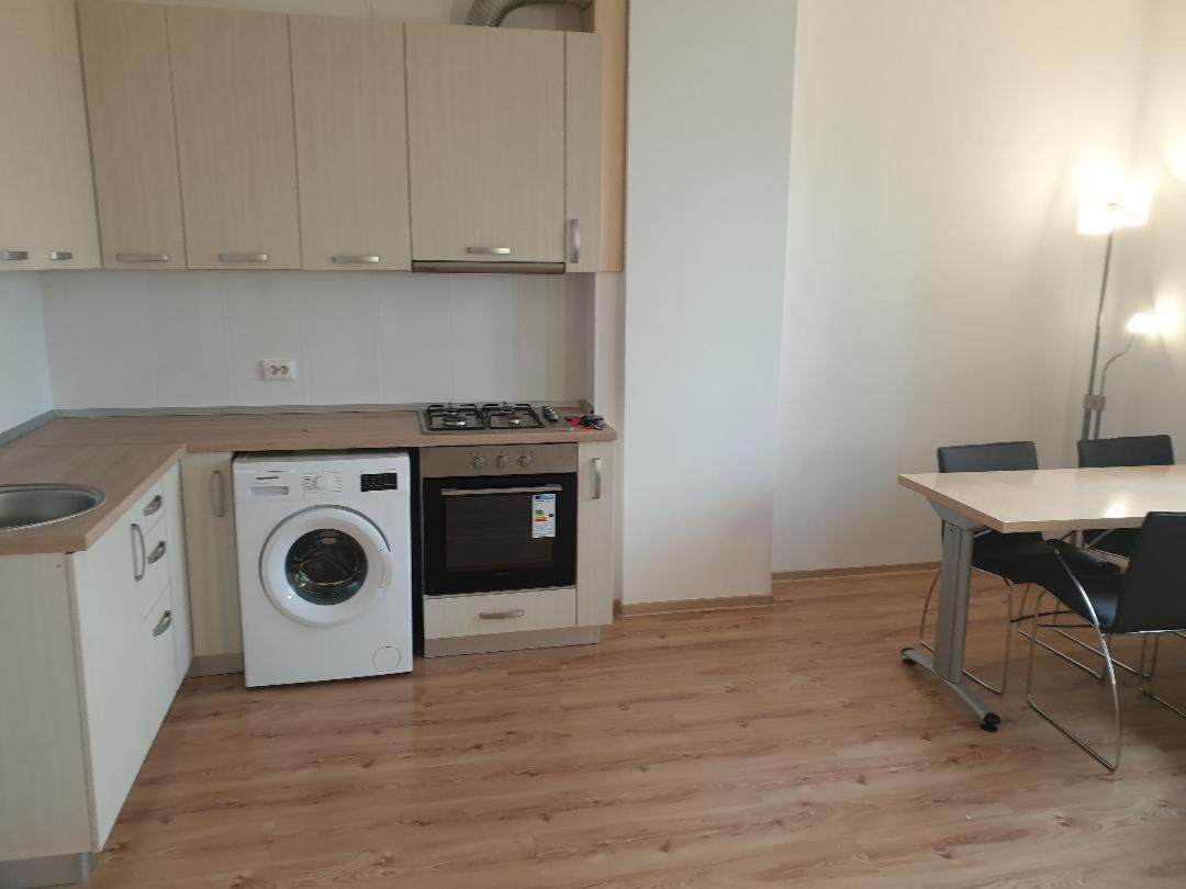 Wpml-Apartments Bucarest Esterno foto